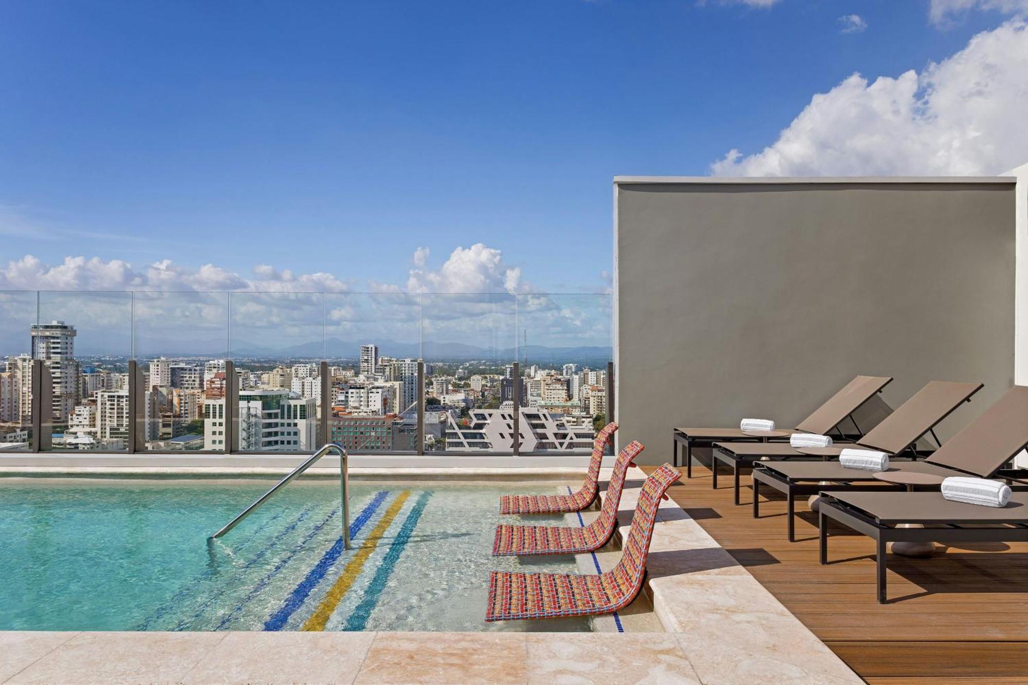 Aloft Santo Domingo Piantini Hotel Exterior foto